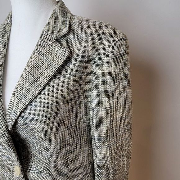 Vintiage Mark ShaleTweed Blazer Size 8 Material: Cotton, Silk, and linen - Picture 3 of 11